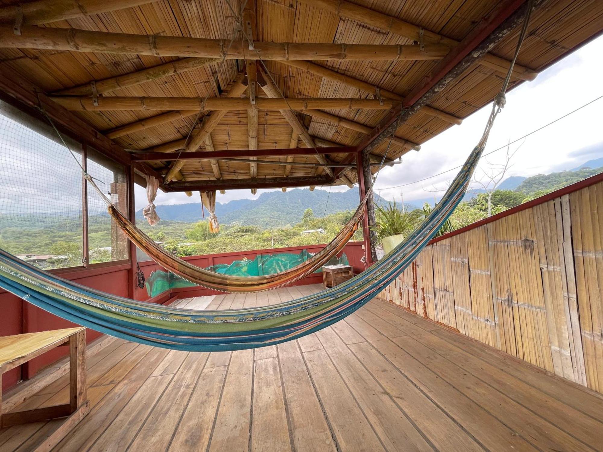 Biohostal Mindo Cloud Forest Экстерьер фото